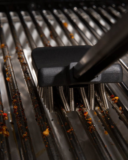 Coil Spring Grill Brush with Refill