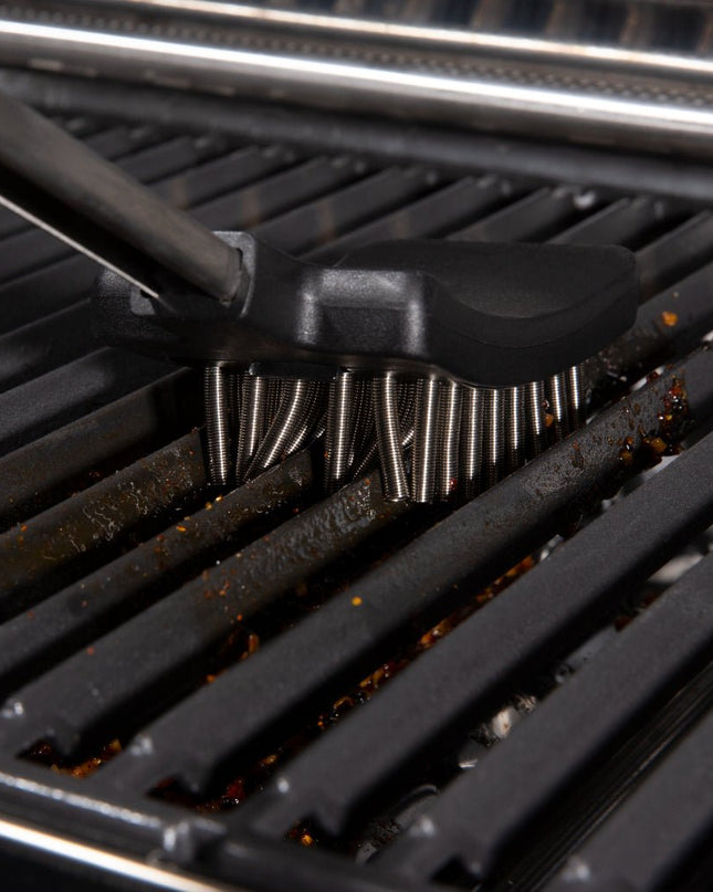 Coil Spring Grill Brush with Refill