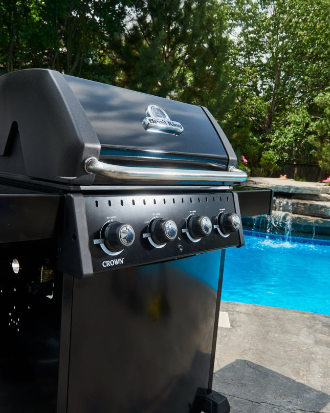 Crown 410 4-Burner Gas Grill