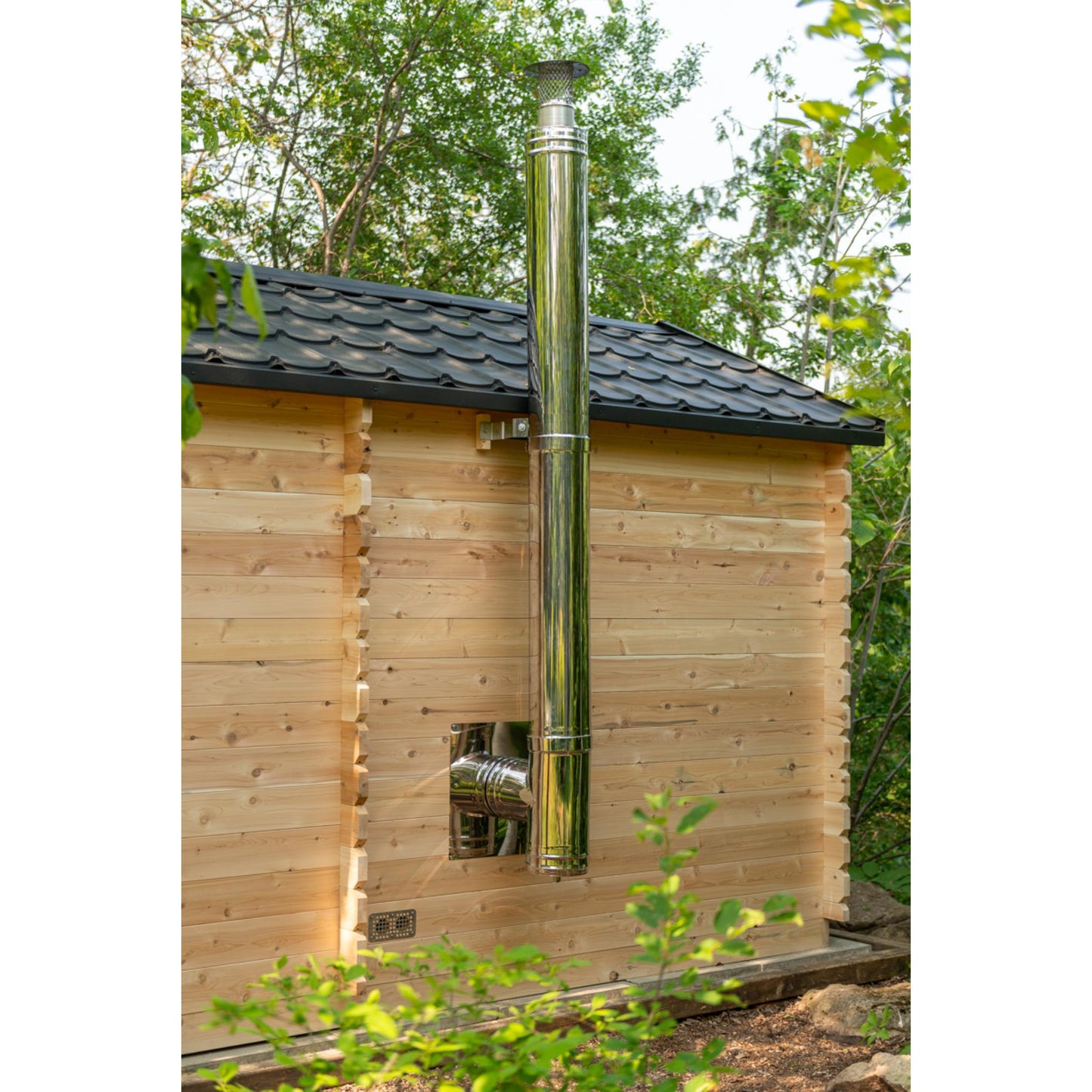 Georgian Cabin Sauna with Change room