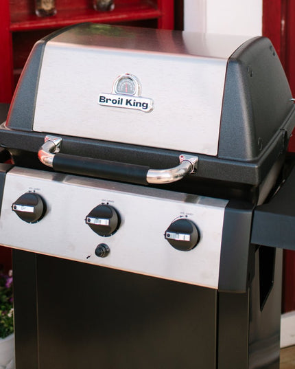 Gem 310 Compact 3-Burner Grill (LP)