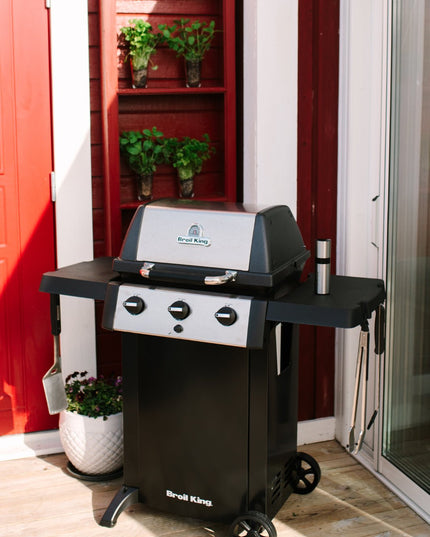 Gem 310 Compact 3-Burner Grill (LP)