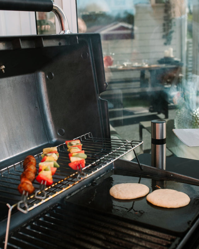 Gem 310 Compact 3-Burner Grill (LP)