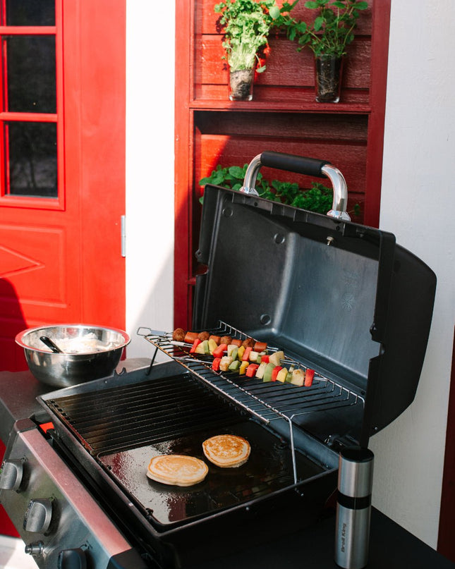 Gem 310 Compact 3-Burner Grill (LP)